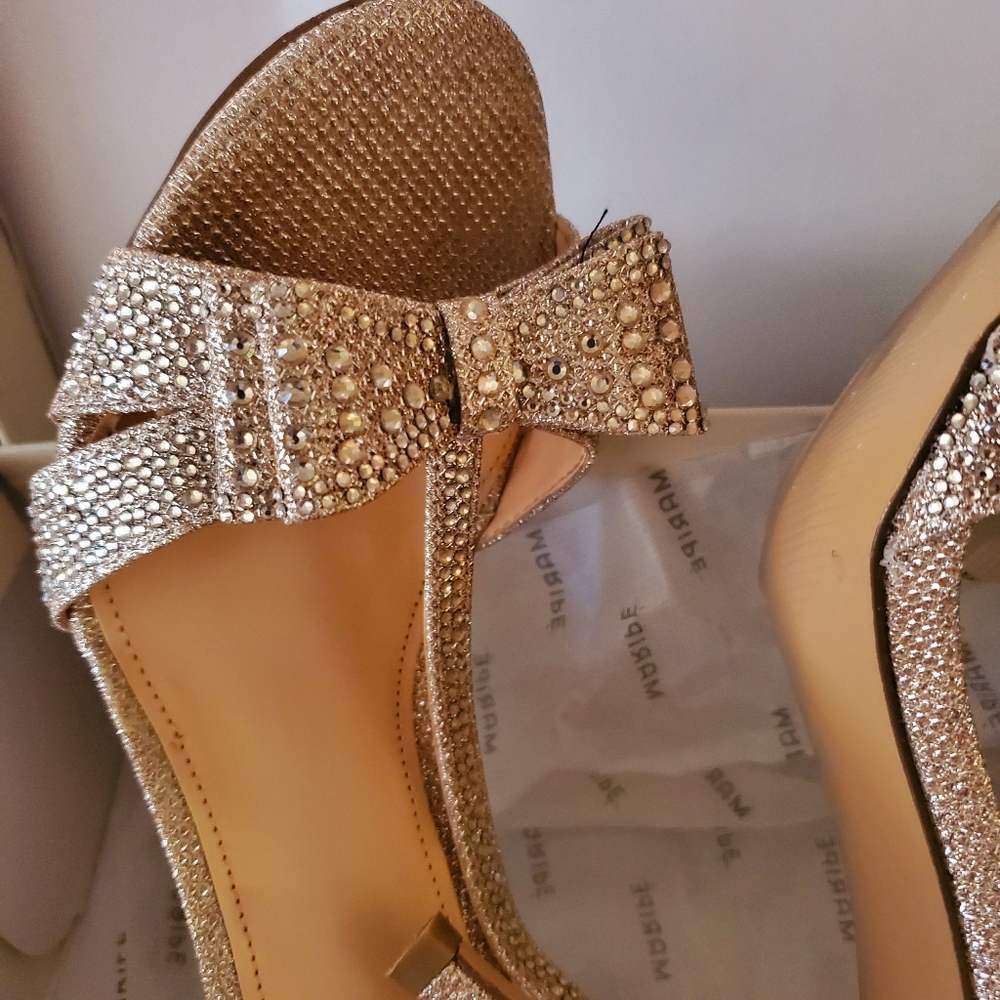 Gold Maripe Heels Size 8